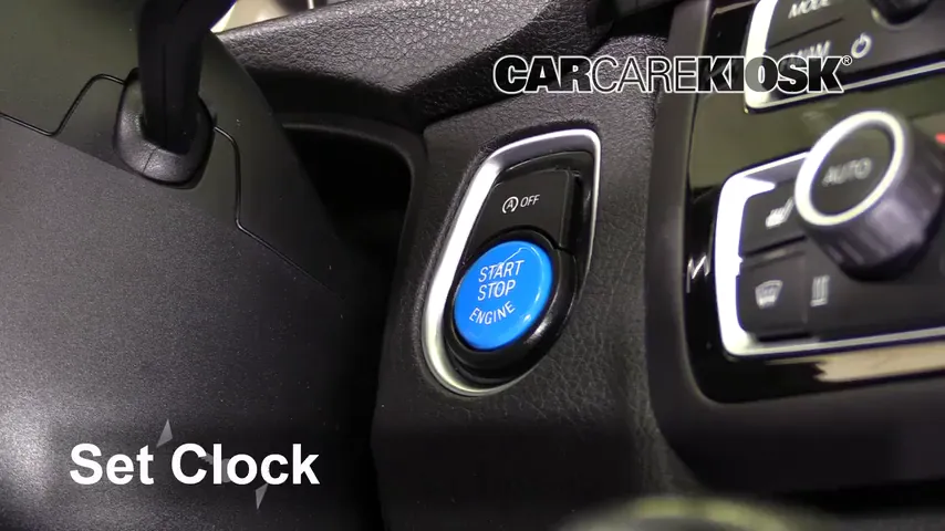 2015 BMW M4 3.0L 6 Cyl. Turbo Coupe Clock